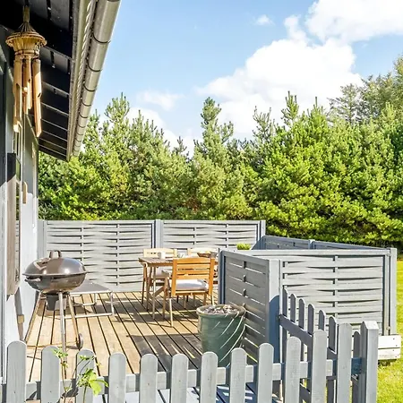Feenja - 800m From The Sea By Interhome *