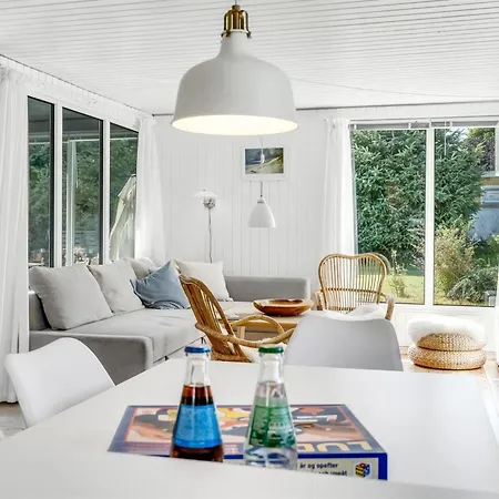 Holiday home Feenja - 800m From The Sea By Interhome